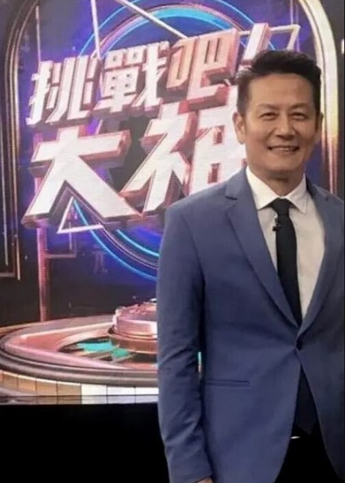 舞蹈系校花胸大屁股有弹性浴室用自来水玩冰火两重天真是爽透了 - 妹妹秒播